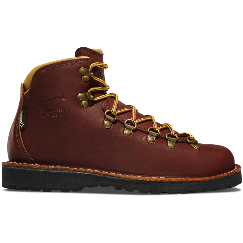 Brown Women's Danner Mountain Pass Hunting Boots | 40375-OMNF