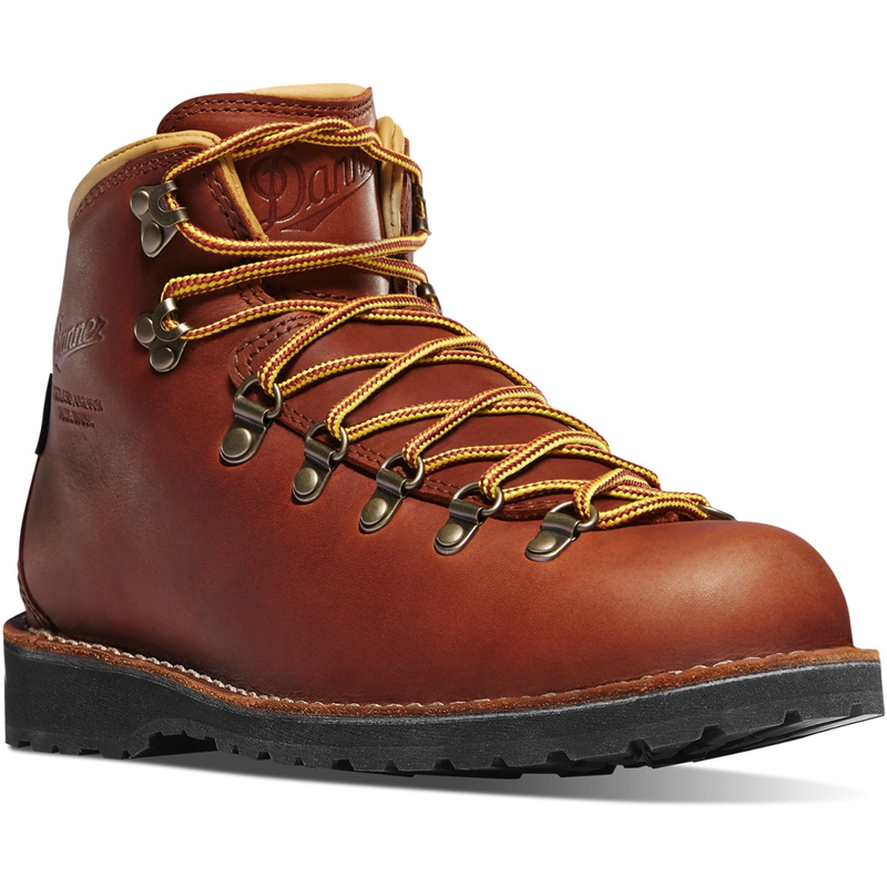 Brown Women's Danner Mountain Pass Hunting Boots | 40375-OMNF